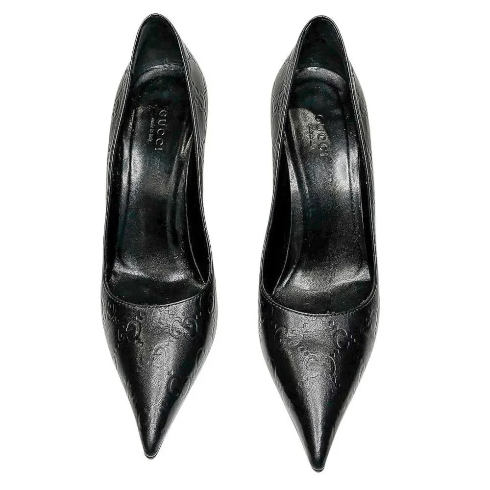 Gucci Black Double GG Monogram Logo Embossed Pointed Toe Heels Size 6 Pumps